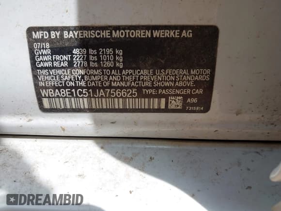 ✅ 2018 BMW 3 Series 330e • VIN: WBA8E1C51JA756625 • Lot: 42269324. Wystawiony na IAAI z przebiegiem 58 745 mil. Bezpłatny archiwum sprzedaży aukcyjnych z USA i szczegółowy raport historii pojazdu na DreamBid. Zdjęcie 9.