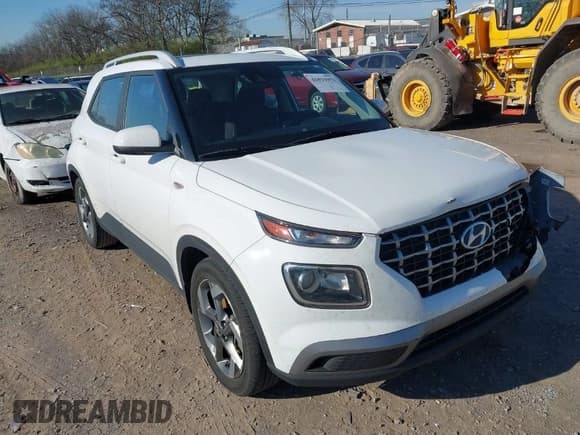 ✅ 2022 Hyundai Venue SEL • VIN: KMHRC8A32NU163864 • Lot: 41814492. Listed on IAAI with 99,957 mi. Free auction sales archive from the USA and detailed vehicle history report at DreamBid. Image 1.