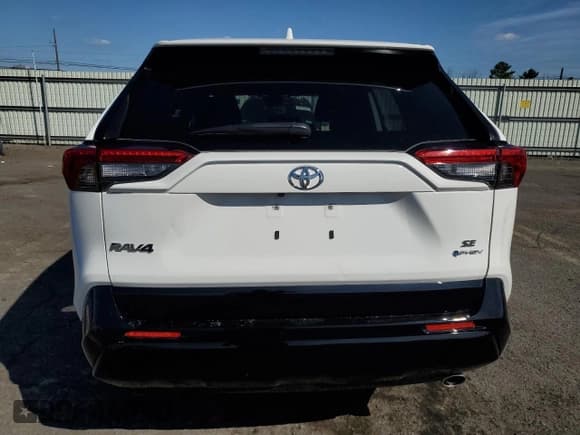 ✅ 2025 Toyota RAV4 SE • VIN: JTMAB3FVXSD257004 • Лот: 85128375. Опубликован ранее на Copart с пробегом 1 693 миль. Бесплатный доступ к архиву аукционных продаж из США и подробный отчёт об истории автомобиля на DreamBid. Изображение 6.