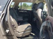 ✅ 2017 Buick Enclave Premium • VIN: 5GAKVCKD6HJ108304 • Lot: 42834661. Wystawiony na IAAI z przebiegiem 76 300 mil. Bezpłatny archiwum sprzedaży aukcyjnych z USA i szczegółowy raport historii pojazdu na DreamBid. Zdjęcie 8.