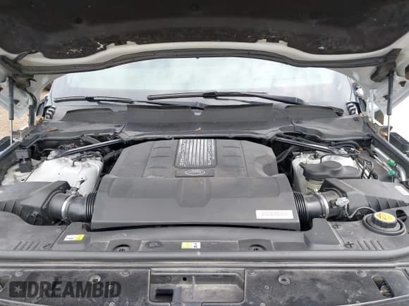 ✅ 2019 Land Rover Range Rover • VIN: SALGS2RE6KA535049 • Lot: 42117405. Listed on IAAI with 118,352 mi. Free auction sales archive from the USA and detailed vehicle history report at DreamBid. Image 10.