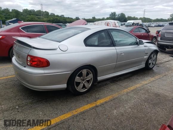 ✅ 2004 Pontiac GTO • VIN: 6G2VX12G84L280263 • Lot: 66575924. Wystawiony na Copart z przebiegiem 112 302 mil. Bezpłatny archiwum sprzedaży aukcyjnych z USA i szczegółowy raport historii pojazdu na DreamBid. Zdjęcie 3.