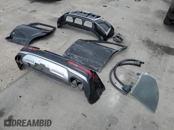 ✅ 2023 Audi SQ7 Premium Plus • VIN: WA1AWBF7XPD003200 • Lot: 63252595. Listed on Copart with 28,545 mi. Free auction sales archive from the USA and detailed vehicle history report at DreamBid. Image 13.