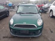 ✅ 2014 MINI Clubman • VIN: WMWZF3C50ET571554 • Lot: 42193844. Wystawiony na IAAI z przebiegiem 70 422 mil. Bezpłatny archiwum sprzedaży aukcyjnych z USA i szczegółowy raport historii pojazdu na DreamBid. Zdjęcie 13.