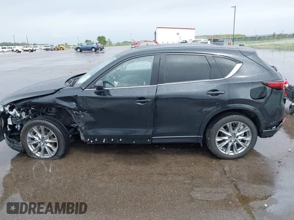 ✅ 2024 Mazda CX-5 S Premium • VIN: JM3KFBDL3R0444145 • Лот: 42297028. Опубликован ранее на IAAI с пробегом 22 665 миль. Бесплатный доступ к архиву аукционных продаж из США и подробный отчёт об истории автомобиля на DreamBid. Изображение 14.