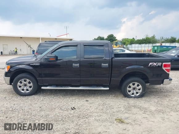 ✅ 2013 Ford F-150 XL • VIN: 1FTFW1CF1DFB73253 • Лот: 43167003. Опубликован ранее на IAAI с пробегом 204 751 миль. Бесплатный доступ к архиву аукционных продаж из США и подробный отчёт об истории автомобиля на DreamBid. Изображение 13.