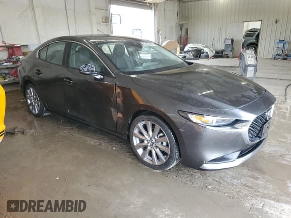 ✅ 2021 Mazda 3 Select • VIN: JM1BPABL0M1324695 • Lot: 80465435. Listed on Copart with 39,057 mi. Free auction sales archive from the USA and detailed vehicle history report at DreamBid. Image 4.