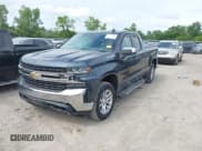 ✅ 2019 Chevrolet Silverado 1500 LT • VIN: 1GCRYDEDXKZ270189 • Lot: 42770768. Wystawiony na IAAI z przebiegiem 105 062 mil. Bezpłatny archiwum sprzedaży aukcyjnych z USA i szczegółowy raport historii pojazdu na DreamBid. Zdjęcie 2.