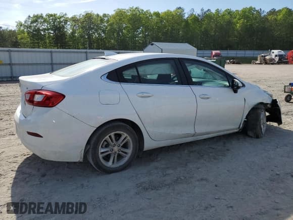 ✅ 2017 Chevrolet Cruze LT • VIN: 1G1BE5SM1H7238748 • Lot: 49433433. Listed on Copart with 100,214 mi. Free auction sales archive from the USA and detailed vehicle history report at DreamBid. Image 3.