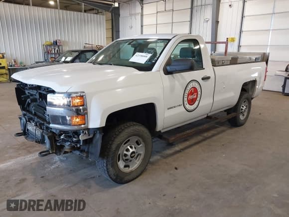 ✅ 2015 Chevrolet Silverado 2500HD Work Truck • VIN: 1GC0CUEG7FZ114814 • Lot: 42158008. Wystawiony na IAAI z przebiegiem 306 861 mil. Bezpłatny archiwum sprzedaży aukcyjnych z USA i szczegółowy raport historii pojazdu na DreamBid. Zdjęcie 2.
