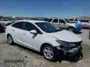 2017 Chevrolet Cruze LT с VIN 1G1BH5SE2H7244705, выставлен на аукционе Copart как лот 55613665 с пробегом 103 363 миль миль и Списание • Salvage title. История ставок и продаж доступна на DreamBid. Изображение 4.