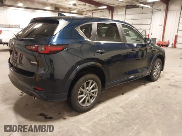 ✅ 2025 Mazda CX-5 S Preferred • VIN: JM3KFBCL2S0542039 • Lot: 43399815. Listed on IAAI with 4,327 mi. Free auction sales archive from the USA and detailed vehicle history report at DreamBid. Image 4.