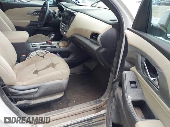 ✅ 2022 Chevrolet Traverse LT Cloth • VIN: 1GNERGKWXNJ136165 • Lot: 42831609. Listed on IAAI with 95,319 mi. Free auction sales archive from the USA and detailed vehicle history report at DreamBid. Image 5.