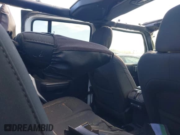 ✅ 2021 Jeep Wrangler Unlimited Sport S • VIN: 1C4HJXDG2MW705126 • Лот: 42048244. Опубликован ранее на IAAI с пробегом 34 317 миль. Бесплатный доступ к архиву аукционных продаж из США и подробный отчёт об истории автомобиля на DreamBid. Изображение 8.