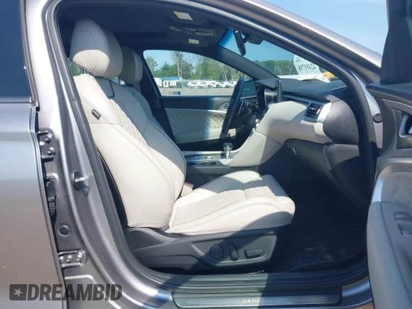 ✅ 2023 Genesis G70 3.3T • VIN: KMTG54TE8PU105680 • Lot: 42491798. Listed on IAAI with 30,833 mi. Free auction sales archive from the USA and detailed vehicle history report at DreamBid. Image 5.
