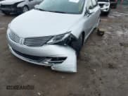 ✅ 2013 Lincoln MKZ • VIN: 3LN6L2GK0DR823324 • Lot: 41954237. Listed on IAAI with 135,077 mi. Free auction sales archive from the USA and detailed vehicle history report at DreamBid. Image 6.