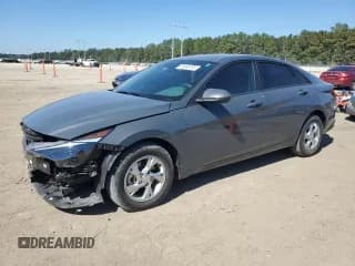 ✅ 2023 Hyundai Elantra SE • VIN: KMHLL4AG8PU631696 • Лот: 82488735. Опубликован ранее на Copart с пробегом 48 776 миль. Бесплатный доступ к архиву аукционных продаж из США и подробный отчёт об истории автомобиля на DreamBid. Изображение 1.