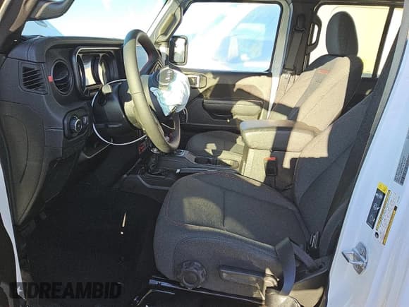 ✅ 2025 Jeep Wrangler Rubicon • VIN: 1C4PJXFN5SW527636 • Lot: 85561205. Listed on Copart with 13,587 mi. Free auction sales archive from the USA and detailed vehicle history report at DreamBid. Image 7.