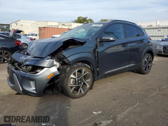 ✅ 2022 Hyundai Kona Limited • VIN: KM8K5CA30NU902728 • Лот: 72162694. Опубликован ранее на Copart с пробегом 19 076 миль. Бесплатный доступ к архиву аукционных продаж из США и подробный отчёт об истории автомобиля на DreamBid. Изображение 1.