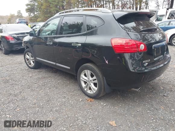 ✅ 2013 Nissan Rogue S • VIN: JN8AS5MV9DW647568 • Lot: 43553186. Listed on IAAI with 94,929 mi. Free auction sales archive from the USA and detailed vehicle history report at DreamBid. Image 3.