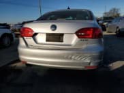 ✅ 2013 Volkswagen Jetta SE • VIN: 3VWDP7AJ6DM428104 • Lot: 87220754. Listed on Copart with 197,306 mi. Free auction sales archive from the USA and detailed vehicle history report at DreamBid. Image 6.