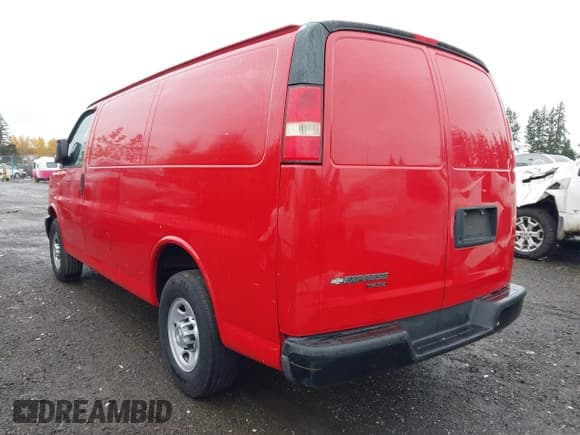 ✅ 2015 Chevrolet Express Cargo • VIN: 1GCZGTCF0F1138953 • Lot: 43598926. Listed on IAAI with 315,062 mi. Free auction sales archive from the USA and detailed vehicle history report at DreamBid. Image 3.