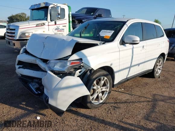 2014 Mitsubishi Outlander SE с VIN JA4AD3A30EZ019082, выставлен на аукционе IAAI как лот 43006085 с пробегом 116 172 миль миль и . История ставок и продаж доступна на DreamBid. Изображение 2.