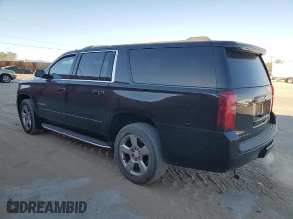 ✅ 2017 Chevrolet Suburban Premier • VIN: 1GNSCJKC3HR124937 • Lot: 73439714. Wystawiony na Copart z przebiegiem 243 522 mil. Bezpłatny archiwum sprzedaży aukcyjnych z USA i szczegółowy raport historii pojazdu na DreamBid. Zdjęcie 2.