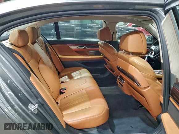 ✅ 2016 BMW 7 Series 750i xDrive • VIN: WBA7F2C55GG417855 • Lot: 96959045. Listed on Copart with Not provided. Free auction sales archive from the USA and detailed vehicle history report at DreamBid. Image 10.