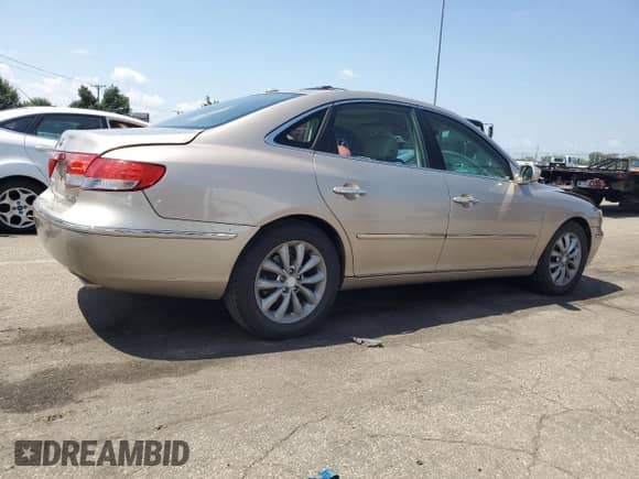 2008 Hyundai Azera Limited с VIN KMHFC46F18A282915, выставлен на аукционе Copart как лот 63642835 с пробегом 136 161 миль миль и Списание • Salvage title. История ставок и продаж доступна на DreamBid. Изображение 3.