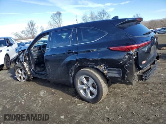 ✅ 2022 Toyota Highlander L • VIN: 5TDCZRBH1NS231018 • Лот: 86845234. Опубликован ранее на Copart с пробегом Не указан. Бесплатный доступ к архиву аукционных продаж из США и подробный отчёт об истории автомобиля на DreamBid. Изображение 2.