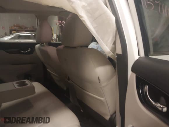 ✅ 2019 Nissan Rogue SL • VIN: JN1BJ1CRXKW321536 • Lot: 41571105. Listed on IAAI with 69,269 mi. Free auction sales archive from the USA and detailed vehicle history report at DreamBid. Image 8.