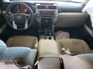 ✅ 2011 Toyota 4Runner SR5 • VIN: JTEBU5JR7B5042089 • Лот: 87413785. Опубликован ранее на Copart с пробегом 223 835 миль. Бесплатный доступ к архиву аукционных продаж из США и подробный отчёт об истории автомобиля на DreamBid. Изображение 8.