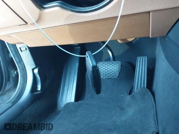 ✅ 2015 BMW 3 Series 328i Gran Turismo xDrive • VIN: WBA8Z5C59FGS36852 • Lot: 43899993. Wystawiony na IAAI z przebiegiem 135 584 mil. Bezpłatny archiwum sprzedaży aukcyjnych z USA i szczegółowy raport historii pojazdu na DreamBid. Zdjęcie 11.