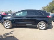 ✅ 2023 Ford Edge SE • VIN: 2FMPK4G9XPBA04131 • Lot: 41784706. Wystawiony na IAAI z przebiegiem 19 113 mil. Bezpłatny archiwum sprzedaży aukcyjnych z USA i szczegółowy raport historii pojazdu na DreamBid. Zdjęcie 15.