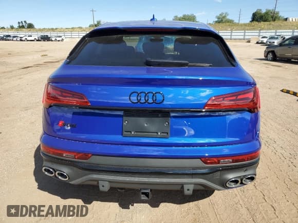 ✅ 2024 Audi SQ5 Sportback Premium Plus • VIN: WA124AFY2R2088187 • Lot: 73215564. Listed on Copart with 106 mi. Free auction sales archive from the USA and detailed vehicle history report at DreamBid. Image 6.