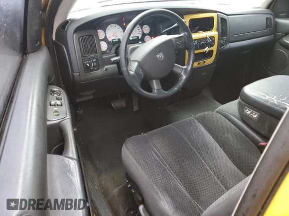 ✅ 2004 Dodge 1500 SLT • VIN: 1D7HA16D64J295790 • Лот: 90488555. Опубликован ранее на Copart с пробегом 175 488 миль. Бесплатный доступ к архиву аукционных продаж из США и подробный отчёт об истории автомобиля на DreamBid. Изображение 8.