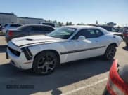 ✅ 2017 Dodge Challenger SXT • VIN: 2C3CDZAG1HH629375 • Lot: 90701305. Wystawiony na Copart z przebiegiem 84 713 mil. Bezpłatny archiwum sprzedaży aukcyjnych z USA i szczegółowy raport historii pojazdu na DreamBid. Zdjęcie 1.