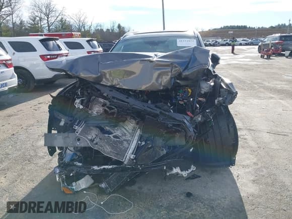 ✅ 2023 Mazda CX-50 Premium • VIN: 7MMVABDY8PN107700 • Лот: 41222973. Опубликован ранее на IAAI с пробегом Не указан. Бесплатный доступ к архиву аукционных продаж из США и подробный отчёт об истории автомобиля на DreamBid. Изображение 6.