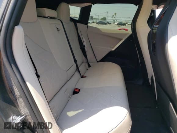 ✅ 2025 BMW iX xDrive50 • VIN: WB523CF08SCS12540 • Lot: 62526624. Wystawiony na Copart z przebiegiem 2 997 mil. Bezpłatny archiwum sprzedaży aukcyjnych z USA i szczegółowy raport historii pojazdu na DreamBid. Zdjęcie 11.