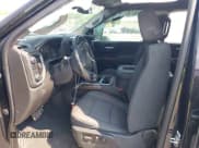 ✅ 2022 Chevrolet Silverado 1500 LT Trail Boss • VIN: 3GCPYFEL4NG101803 • Lot: 42271645. Wystawiony na IAAI z przebiegiem 37 736 mil. Bezpłatny archiwum sprzedaży aukcyjnych z USA i szczegółowy raport historii pojazdu na DreamBid. Zdjęcie 5.