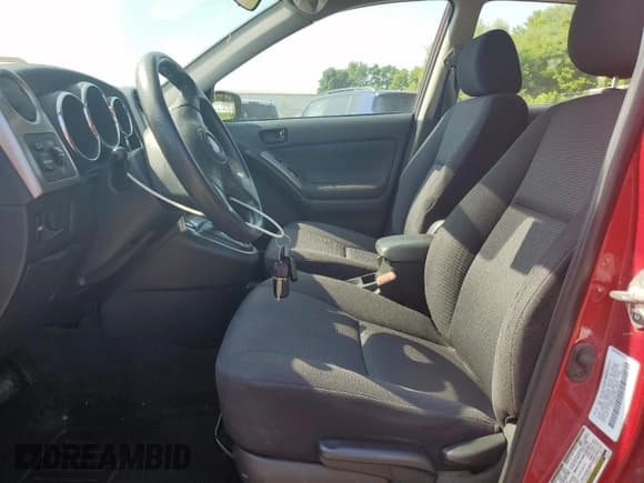 ✅ 2005 Pontiac Vibe • VIN: 5Y2SL63895Z432464 • Lot: 62268525. Wystawiony na Copart z przebiegiem 136 009 mil. Bezpłatny archiwum sprzedaży aukcyjnych z USA i szczegółowy raport historii pojazdu na DreamBid. Zdjęcie 7.