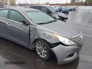 2012 Hyundai Sonata SE with VIN 5NPEC4AC1CH456058, listed as a IAAI auction lot 43540605 with 134,728 mi miles and . Bid and sale history available at DreamBid. Image 1.
