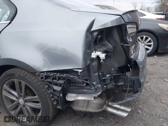 ✅ 2018 Volkswagen Jetta SEL • VIN: 3VWL17AJ0JM209020 • Lot: 43780042. Listed on IAAI with 24,548 mi. Free auction sales archive from the USA and detailed vehicle history report at DreamBid. Image 6.