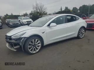 ✅ 2018 Tesla Model 3 Long Range Battery • VIN: 5YJ3E1EA6JF018480 • Lot: 94388505. Wystawiony na Copart z przebiegiem 58 896 mil. Bezpłatny archiwum sprzedaży aukcyjnych z USA i szczegółowy raport historii pojazdu na DreamBid. Zdjęcie 1.