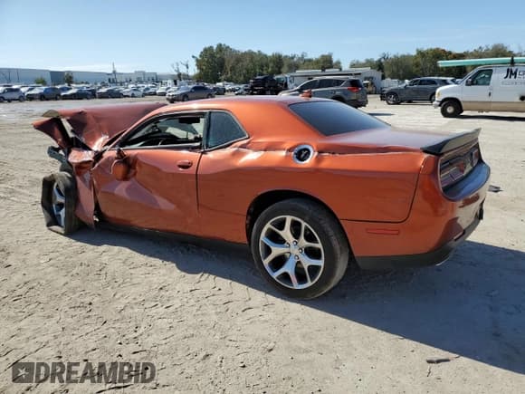 ✅ 2016 Dodge Challenger R/T • VIN: 2C3CDZBT6GH311942 • Lot: 40310833. Wystawiony na Copart z przebiegiem 63 776 mil. Bezpłatny archiwum sprzedaży aukcyjnych z USA i szczegółowy raport historii pojazdu na DreamBid. Zdjęcie 2.