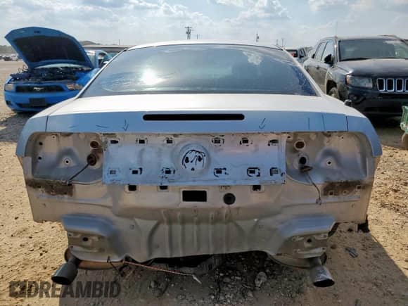 2014 Ford Mustang V6 с VIN 1ZVBP8AM5E5321124, выставлен на аукционе Copart как лот 81500765 с пробегом 167 782 миль миль и Списание • Salvage title. История ставок и продаж доступна на DreamBid. Изображение 6.