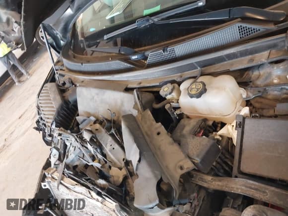 ✅ 2020 Chevrolet Traverse LT Cloth • VIN: 1GNEVGKW4LJ253765 • Lot: 43462133. Wystawiony na IAAI z przebiegiem 69 506 mil. Bezpłatny archiwum sprzedaży aukcyjnych z USA i szczegółowy raport historii pojazdu na DreamBid. Zdjęcie 10.