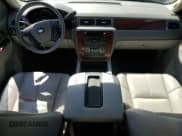 ✅ 2010 Chevrolet Silverado 1500 • VIN: 1GCSKTE24AZ152164 • Lot: 55842575. Wystawiony na Copart z przebiegiem 210 072 mil. Bezpłatny archiwum sprzedaży aukcyjnych z USA i szczegółowy raport historii pojazdu na DreamBid. Zdjęcie 8.