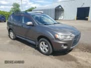 ✅ 2011 Mitsubishi Outlander LS • VIN: JA4JT3AX3BU608612 • Lot: 68829255. Listed on Copart with 147,241 mi. Free auction sales archive from the USA and detailed vehicle history report at DreamBid. Image 4.